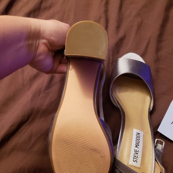 Steve Madden silky block heel dress shoe high heel - Picture 2 of 8